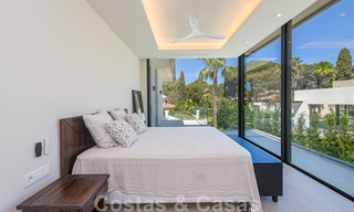 Villa contemporaine de luxe à vendre à proximité de toutes les commodités dans une communauté résidentielle très recherchée sur le Golden Mile de Marbella 44827 