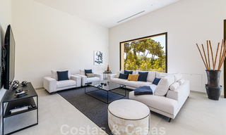 Villa contemporaine de luxe à vendre à proximité de toutes les commodités dans une communauté résidentielle très recherchée sur le Golden Mile de Marbella 44839 