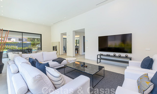 Villa contemporaine de luxe à vendre à proximité de toutes les commodités dans une communauté résidentielle très recherchée sur le Golden Mile de Marbella 44843 