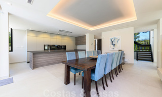 Villa contemporaine de luxe à vendre à proximité de toutes les commodités dans une communauté résidentielle très recherchée sur le Golden Mile de Marbella 44854 