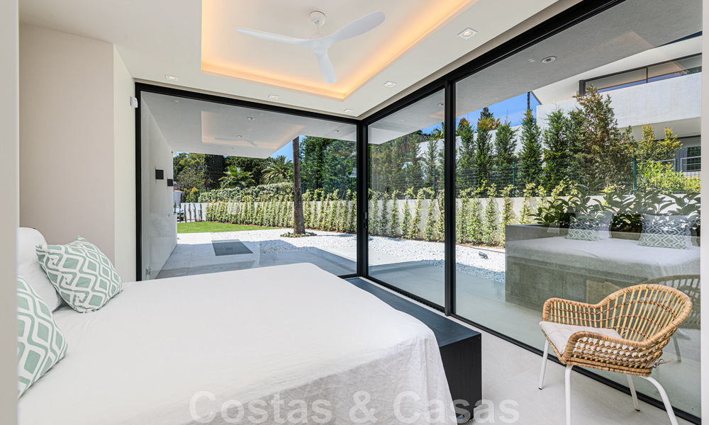 Villa contemporaine de luxe à vendre à proximité de toutes les commodités dans une communauté résidentielle très recherchée sur le Golden Mile de Marbella 44865
