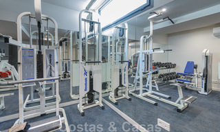 Villa contemporaine de luxe à vendre à proximité de toutes les commodités dans une communauté résidentielle très recherchée sur le Golden Mile de Marbella 44872 