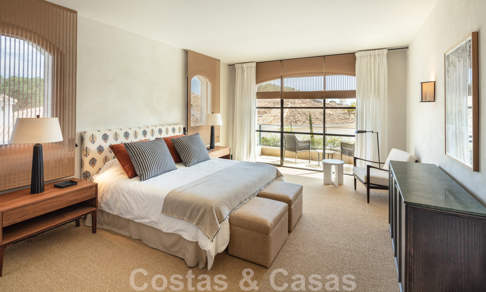 Superbe villa de design à vendre dans l'un des quartiers les plus recherchés de la Golden Mile de Marbella, avec vue sur la mer 45946