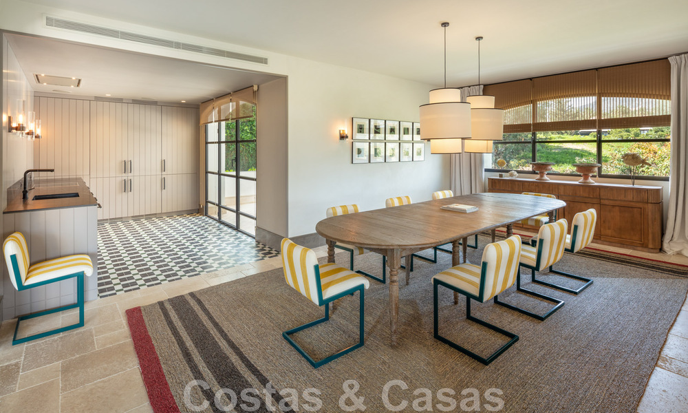 Superbe villa de design à vendre dans l'un des quartiers les plus recherchés de la Golden Mile de Marbella, avec vue sur la mer 45948