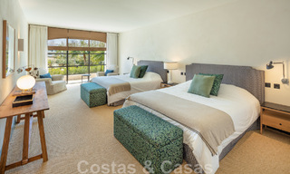 Superbe villa de design à vendre dans l'un des quartiers les plus recherchés de la Golden Mile de Marbella, avec vue sur la mer 45950 