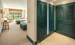 Superbe villa de design à vendre dans l'un des quartiers les plus recherchés de la Golden Mile de Marbella, avec vue sur la mer 45951 