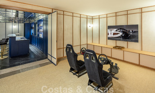 Superbe villa de design à vendre dans l'un des quartiers les plus recherchés de la Golden Mile de Marbella, avec vue sur la mer 45972 