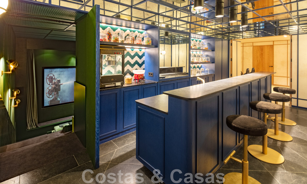 Superbe villa de design à vendre dans l'un des quartiers les plus recherchés de la Golden Mile de Marbella, avec vue sur la mer 45974