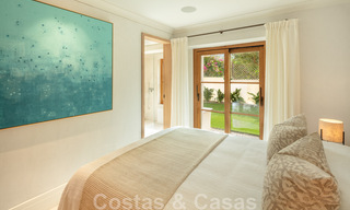 Villa andalouse moderniste à vendre avec vue panoramique, à deux pas de la mer, sur la Golden Mile de Marbella 44900 