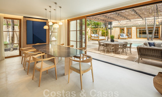 Villa andalouse moderniste à vendre avec vue panoramique, à deux pas de la mer, sur la Golden Mile de Marbella 44917 