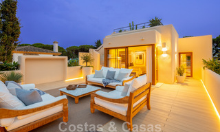 Villa andalouse moderniste à vendre avec vue panoramique, à deux pas de la mer, sur la Golden Mile de Marbella 44930 