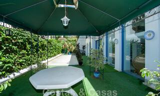 Vente d'un appartement spacieux avec une terrasse et une piscine privée, plage de seconde ligne dans le centre de Marbella 44933 