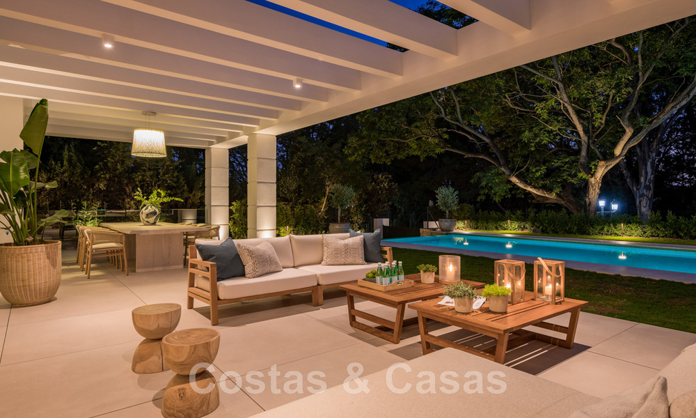 Vente d'une villa design espagnole en prévente, à quelques pas du terrain de golf de Marbella - Benahavis 45516