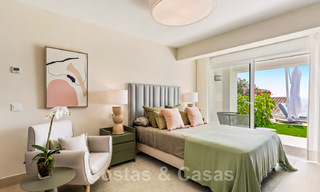 Villa contemporaine entièrement rénovée à vendre, avec vue sur la mer, située dans une urbanisation de bord de mer à Estepona 45024 