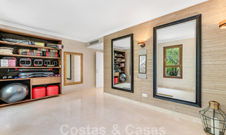 Spacieuse villa de luxe à vendre, de style andalou, située en hauteur à Nueva Andalucia, Marbella 45081 