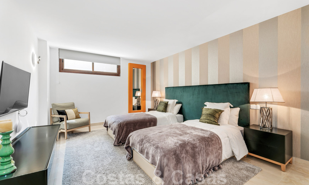 Spacieuse villa de luxe à vendre, de style andalou, située en hauteur à Nueva Andalucia, Marbella 45112