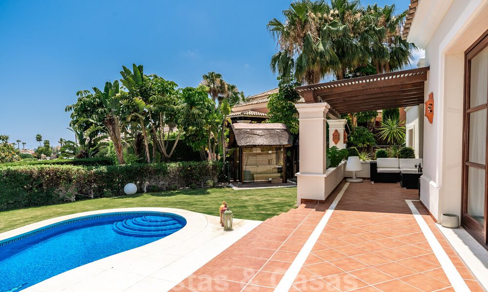Spacieuse villa de luxe à vendre, de style andalou, située en hauteur à Nueva Andalucia, Marbella 45133