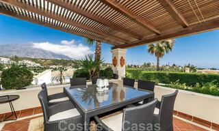 Spacieuse villa de luxe à vendre, de style andalou, située en hauteur à Nueva Andalucia, Marbella 45137 