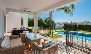 Spacieuse et charmante villa de luxe à vendre, dans une urbanisation résidentielle privilégiée de la nouvelle Golden Mile, Benahavis - Marbella 45606 