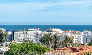Villa de luxe unique à vendre dans un style architectural andalou moderne, avec vue sur la mer, à quelques pas de Puerto Banus, Marbella 45864 