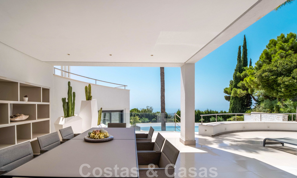 Villa contemporaine de luxe à vendre avec vue sur la mer dans la urbanisation la plus exclusive La Zagaleta à Benahavis - Marbella 45160