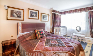 Penthouse à vendre dans un complexe exclusif avec sécurité permanente, golf en première ligne au cœur de Nueva Andalucia 45270 