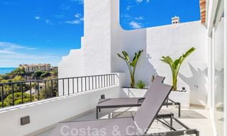 Spacieux penthouse de luxe entièrement rénové à vendre avec vue sur la mer à Benahavis - Marbella 45278 