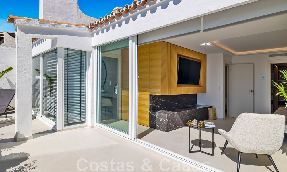 Spacieux penthouse de luxe entièrement rénové à vendre avec vue sur la mer à Benahavis - Marbella 45281