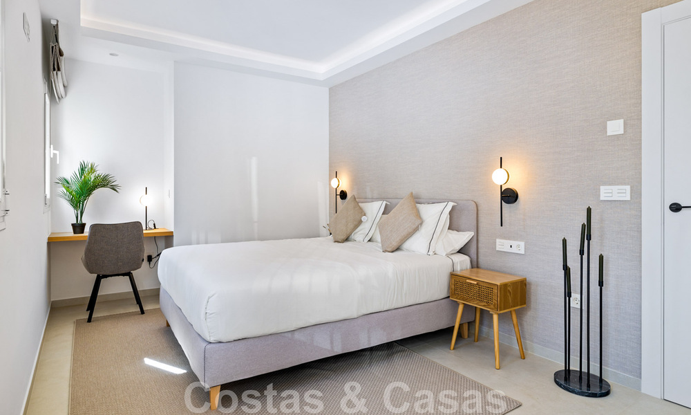 Spacieux penthouse de luxe entièrement rénové à vendre avec vue sur la mer à Benahavis - Marbella 45289