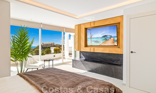 Spacieux penthouse de luxe entièrement rénové à vendre avec vue sur la mer à Benahavis - Marbella 45293 