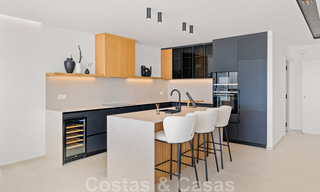 Spacieux penthouse de luxe entièrement rénové à vendre avec vue sur la mer à Benahavis - Marbella 45302 