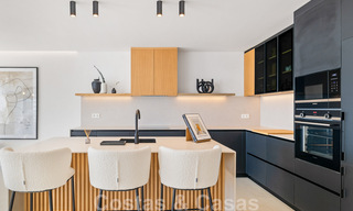 Spacieux penthouse de luxe entièrement rénové à vendre avec vue sur la mer à Benahavis - Marbella 45303 