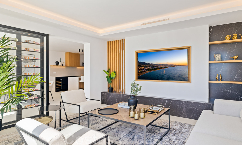 Spacieux penthouse de luxe entièrement rénové à vendre avec vue sur la mer à Benahavis - Marbella 45311