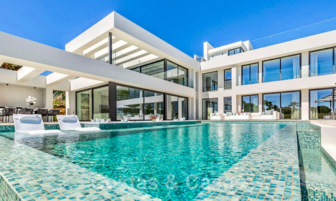 Nouvelle villa design moderniste à vendre avec vue panoramique, située sur la nouvelle Golden Mile de Marbella - Benahavis 45636