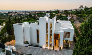 Nouvelle villa design moderniste à vendre avec vue panoramique, située sur la nouvelle Golden Mile de Marbella - Benahavis 53681 