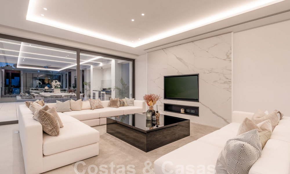 Nouvelle villa design moderniste à vendre avec vue panoramique, située sur la nouvelle Golden Mile de Marbella - Benahavis 53686