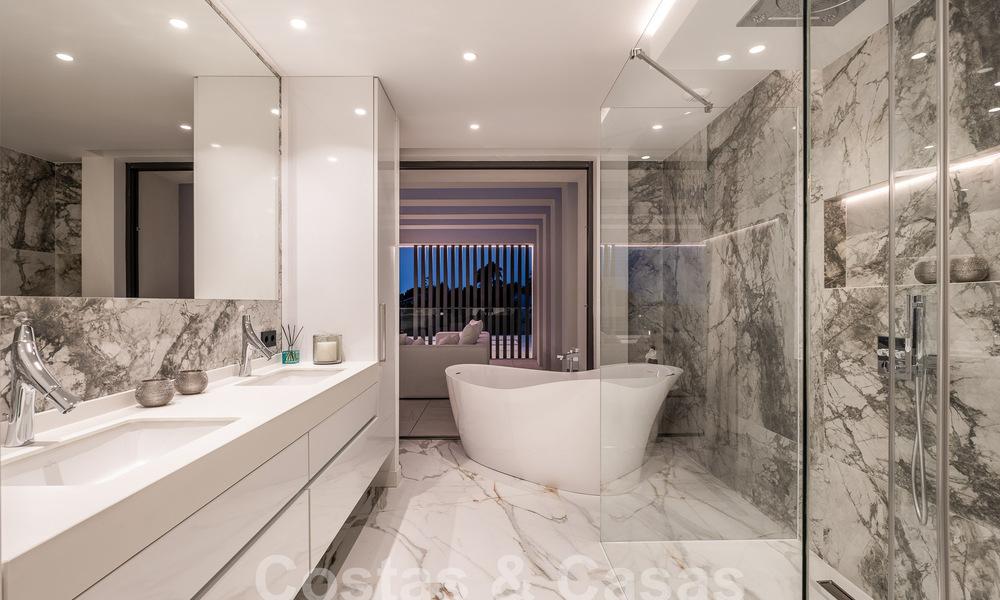 Nouvelle villa design moderniste à vendre avec vue panoramique, située sur la nouvelle Golden Mile de Marbella - Benahavis 53689