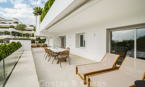 Spacieux appartement à vendre, entièrement rénové dans un style moderne, situé dans un quartier recherché du Golden Mile de Marbella 46425