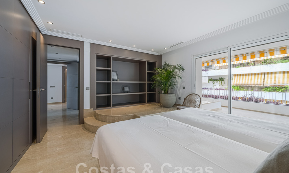 Spacieux appartement à vendre, entièrement rénové dans un style moderne, situé dans un quartier recherché du Golden Mile de Marbella 46430