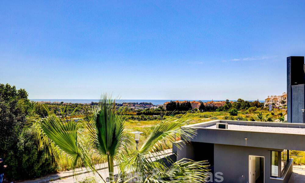 Appartement moderne de 3 chambres, prêt à être emménagé, à louer dans un complexe de golf sur le nouveau Golden Mile, entre Marbella et Estepona 45541