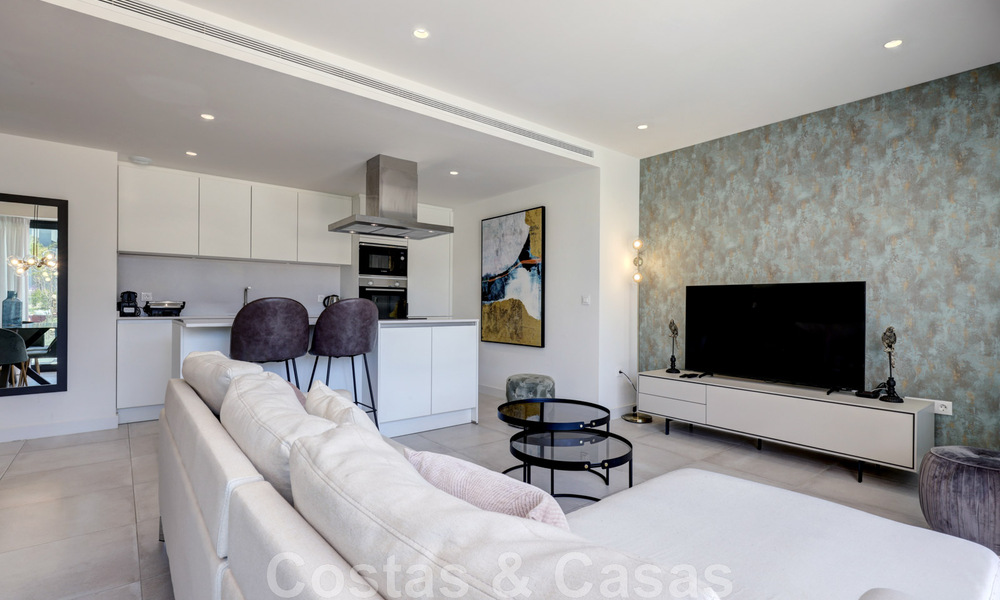 Appartement moderne de 3 chambres, prêt à être emménagé, à louer dans un complexe de golf sur le nouveau Golden Mile, entre Marbella et Estepona 45551