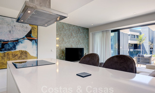 Appartement moderne de 3 chambres, prêt à être emménagé, à louer dans un complexe de golf sur le nouveau Golden Mile, entre Marbella et Estepona 45553 