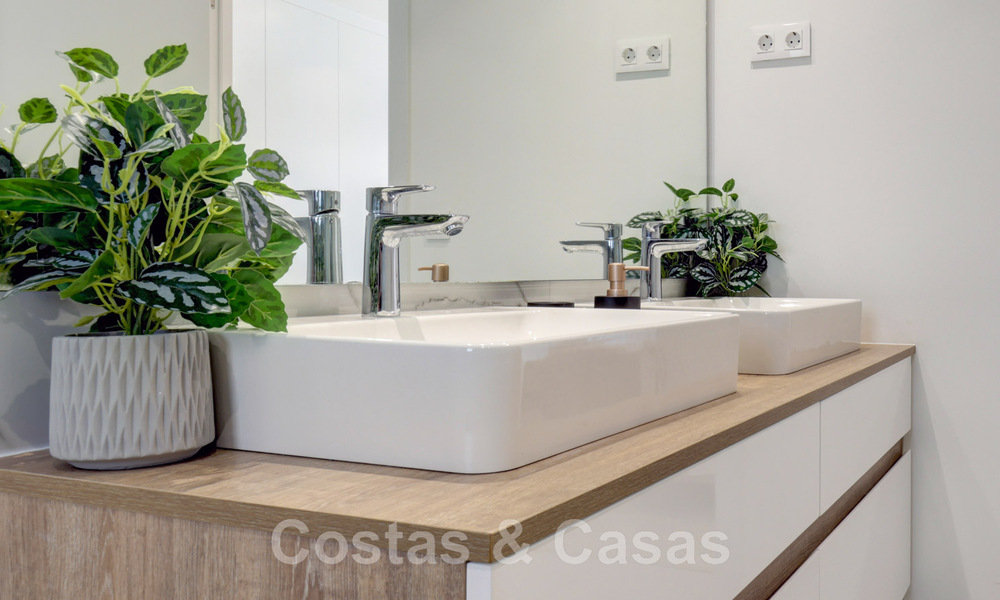 Appartement moderne de 3 chambres, prêt à être emménagé, à louer dans un complexe de golf sur le nouveau Golden Mile, entre Marbella et Estepona 45569