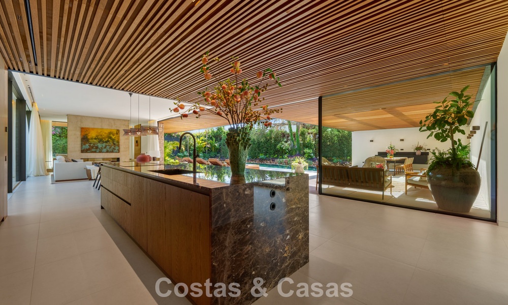 Villa design d'avant-garde à vendre avec de nombreuses commodités de luxe à Nueva Andalucia, Marbella 786079