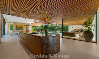 Villa design d'avant-garde à vendre avec de nombreuses commodités de luxe à Nueva Andalucia, Marbella 786079 