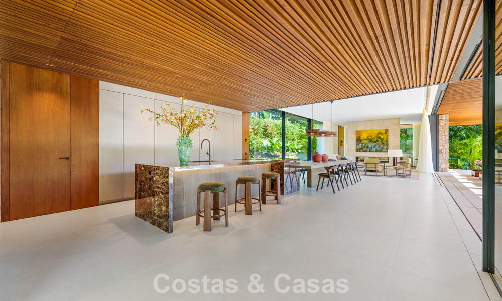 Villa design d'avant-garde à vendre avec de nombreuses commodités de luxe à Nueva Andalucia, Marbella 786081