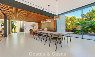 Villa design d'avant-garde à vendre avec de nombreuses commodités de luxe à Nueva Andalucia, Marbella 786082 