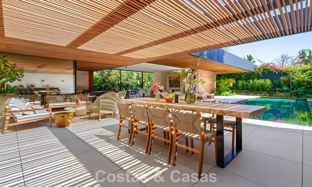 Villa design d'avant-garde à vendre avec de nombreuses commodités de luxe à Nueva Andalucia, Marbella 786090