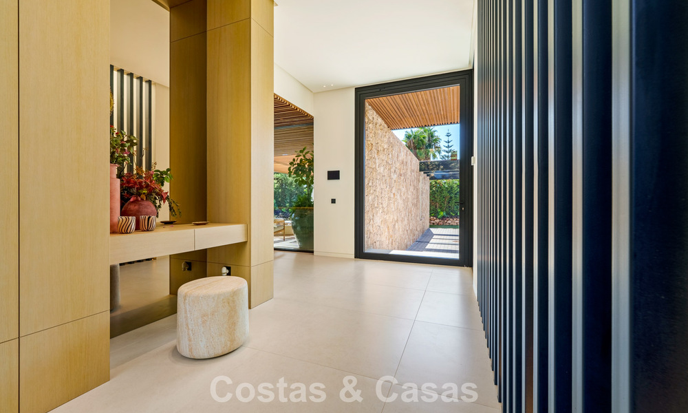Villa design d'avant-garde à vendre avec de nombreuses commodités de luxe à Nueva Andalucia, Marbella 786097