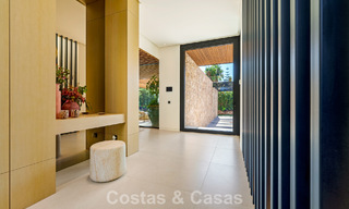 Villa design d'avant-garde à vendre avec de nombreuses commodités de luxe à Nueva Andalucia, Marbella 786097 